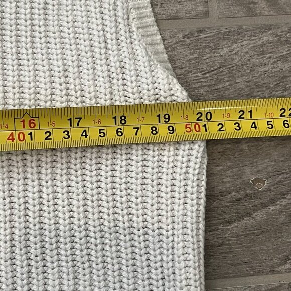 Abercrombie & Fitch Women’s Sleeveless Sweater Vest Size Large White Crew Neck - Picture 4 of 6